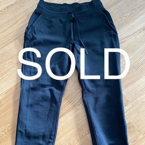 Lululemon jogging pants